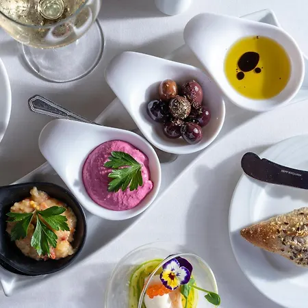 Atrium Palace Thalasso And 5* 칼라토스