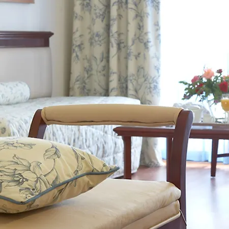 Atrium Palace Thalasso And 5* 칼라토스