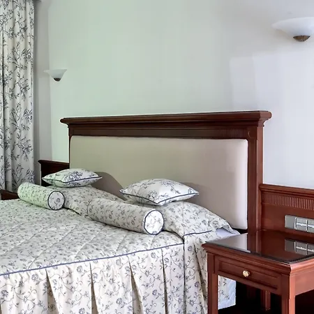 Hotel Atrium Palace Thalasso And 5*