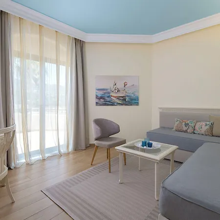 Hotel Atrium Palace Thalasso And 5*